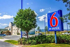 Book Smart: Motel 6 Official Site | Best Rates | Crown American Hotels | Luxury, Comfort & Top Destinations