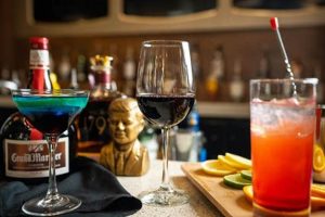 Atlanta Social Scene for 62+ Travelers Crown American Hotels | Luxury, Comfort & Top Destinations Atlanta Social Scene for 62+ Travelers | Crown American Hotels | Luxury, Comfort & Top Destinations