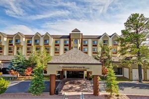 Best Flagstaff Hotels Under $100: Top Budget Stays | Crown American Hotels | Luxury, Comfort & Top Destinations