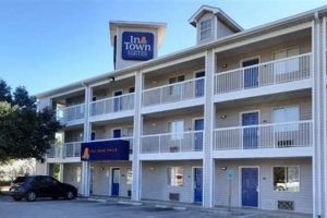 Find Cheap Rooms Weekly & Save Big! | Crown American Hotels | Luxury, Comfort & Top Destinations