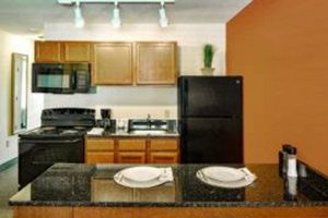 Best Cheap Long-Term Stay Hotels & Extended Stays | Crown American Hotels | Luxury, Comfort & Top Destinations