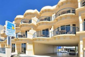 America's Top Motels: Coast to Coast Crown American Hotels | Luxury, Comfort & Top Destinations America's Top Motels: Coast to Coast | Crown American Hotels | Luxury, Comfort & Top Destinations