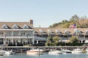 Best Lodging in Sag Harbor: America Hotel Guide Crown American Hotels | Luxury, Comfort & Top Destinations Best Lodging in Sag Harbor: America Hotel Guide | Crown American Hotels | Luxury, Comfort & Top Destinations