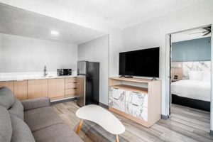 Book Hourly Hotels Near Me | Top Deals Crown American Hotels | Luxury, Comfort & Top Destinations Book Hourly Hotels Near Me | Top Deals | Crown American Hotels | Luxury, Comfort & Top Destinations