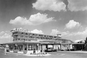 America Hotel History: A Fascinating Evolution Crown American Hotels | Luxury, Comfort & Top Destinations America Hotel History: A Fascinating Evolution | Crown American Hotels | Luxury, Comfort & Top Destinations