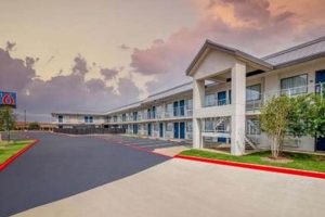 Best Cheap Weekly Motels in Fort Worth, TX Crown American Hotels | Luxury, Comfort & Top Destinations Best Cheap Weekly Motels in Fort Worth, TX | Crown American Hotels | Luxury, Comfort & Top Destinations