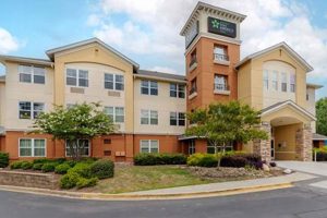 Best Extended Stay Columbia SC Weekly Rates & Deals | Crown American Hotels | Luxury, Comfort & Top Destinations