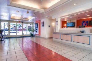 Motels Near Near Me | Crown American Hotels | Luxury, Comfort & Top Destinations