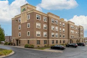 Best Extended Stay America Detroit MI Deals | Crown American Hotels | Luxury, Comfort & Top Destinations