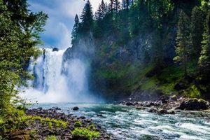 Discover Snowquamie Magic at America's Hotels | Crown American Hotels | Luxury, Comfort & Top Destinations