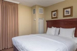 Extended Stay In Arlington Va | Crown American Hotels | Luxury, Comfort & Top Destinations