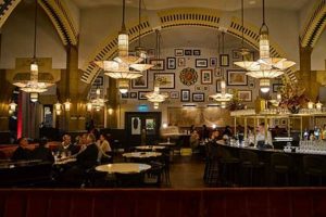 Best Hotel American Restaurants: A Guide | Crown American Hotels | Luxury, Comfort & Top Destinations