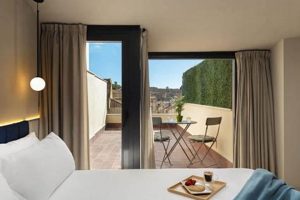 Unforgettable Stay Ins: Cozy Hotel Retreats | Crown American Hotels | Luxury, Comfort & Top Destinations