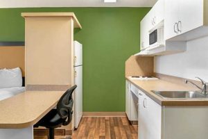 Best Extended Stay Hotels in Chicago IL | Top Suites | Crown American Hotels | Luxury, Comfort & Top Destinations