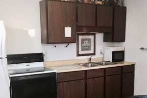 Motels With Kitchenette Near Me | Crown American Hotels | Luxury, Comfort & Top Destinations