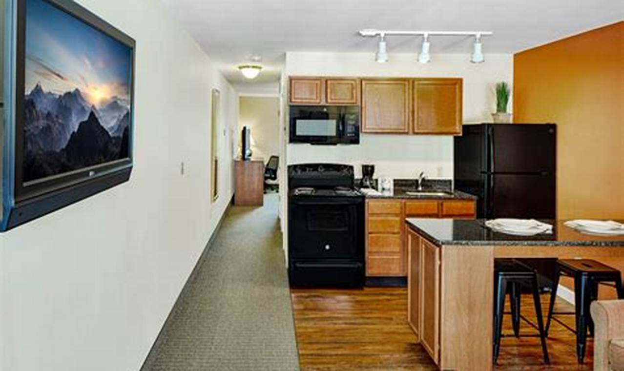 Budget Suites Near Me | Crown American Hotels | Luxury, Comfort & Top Destinations