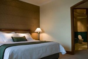 Best Hotel Rooms for a Month: Extended Stays | Crown American Hotels | Luxury, Comfort & Top Destinations