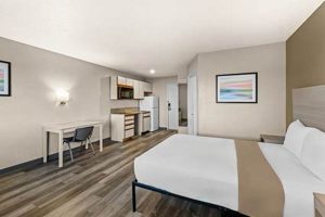 Best Monthly Hotel Deals Near Me: Long Stay | Crown American Hotels | Luxury, Comfort & Top Destinations