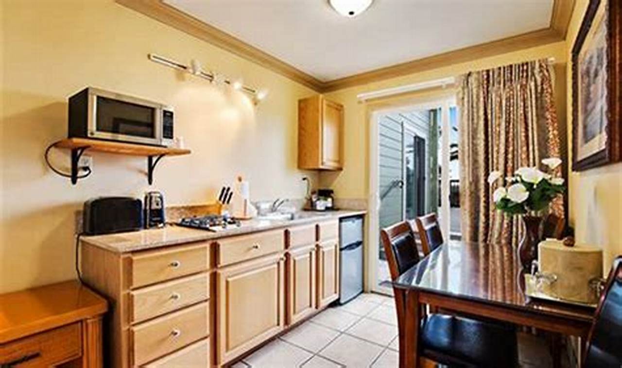 Weekly Hotels With Kitchenettes Near Me | Crown American Hotels | Luxury, Comfort & Top Destinations