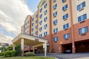 Best Extended Stay Hotels White Plains, NY | Crown American Hotels | Luxury, Comfort & Top Destinations