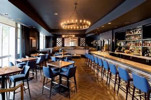 Best Hotel Bars Near Me: Find Yours Now | Crown American Hotels | Luxury, Comfort & Top Destinations